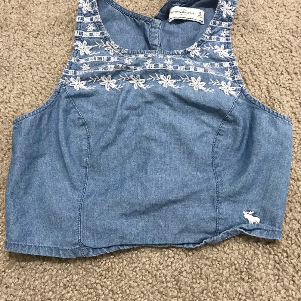 summer top bundle - Picture 5 of 8